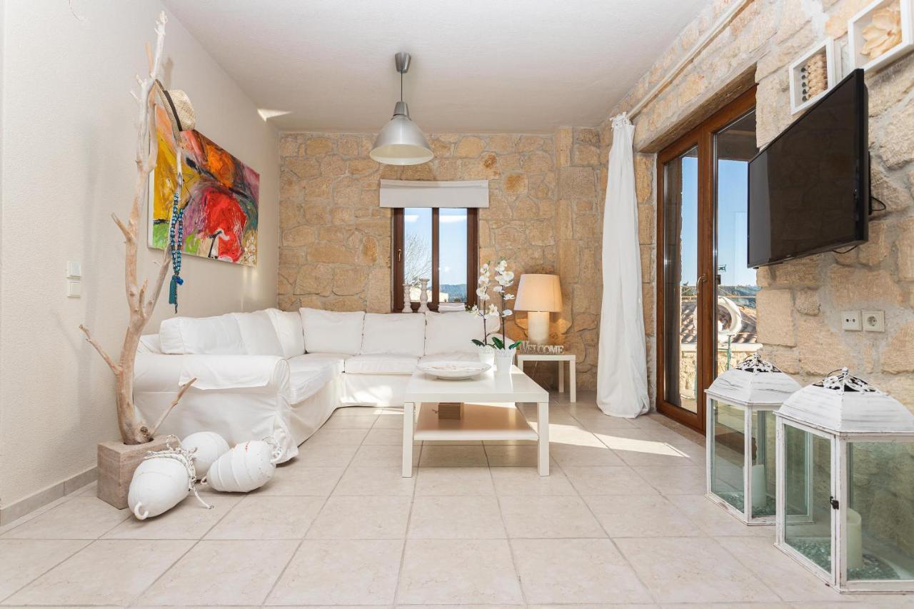 Pure White Suite Elani Siviri Extérieur photo